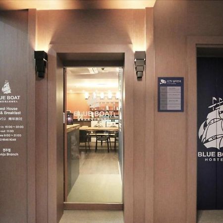 Blueboat Hostel Чонджу Екстериор снимка