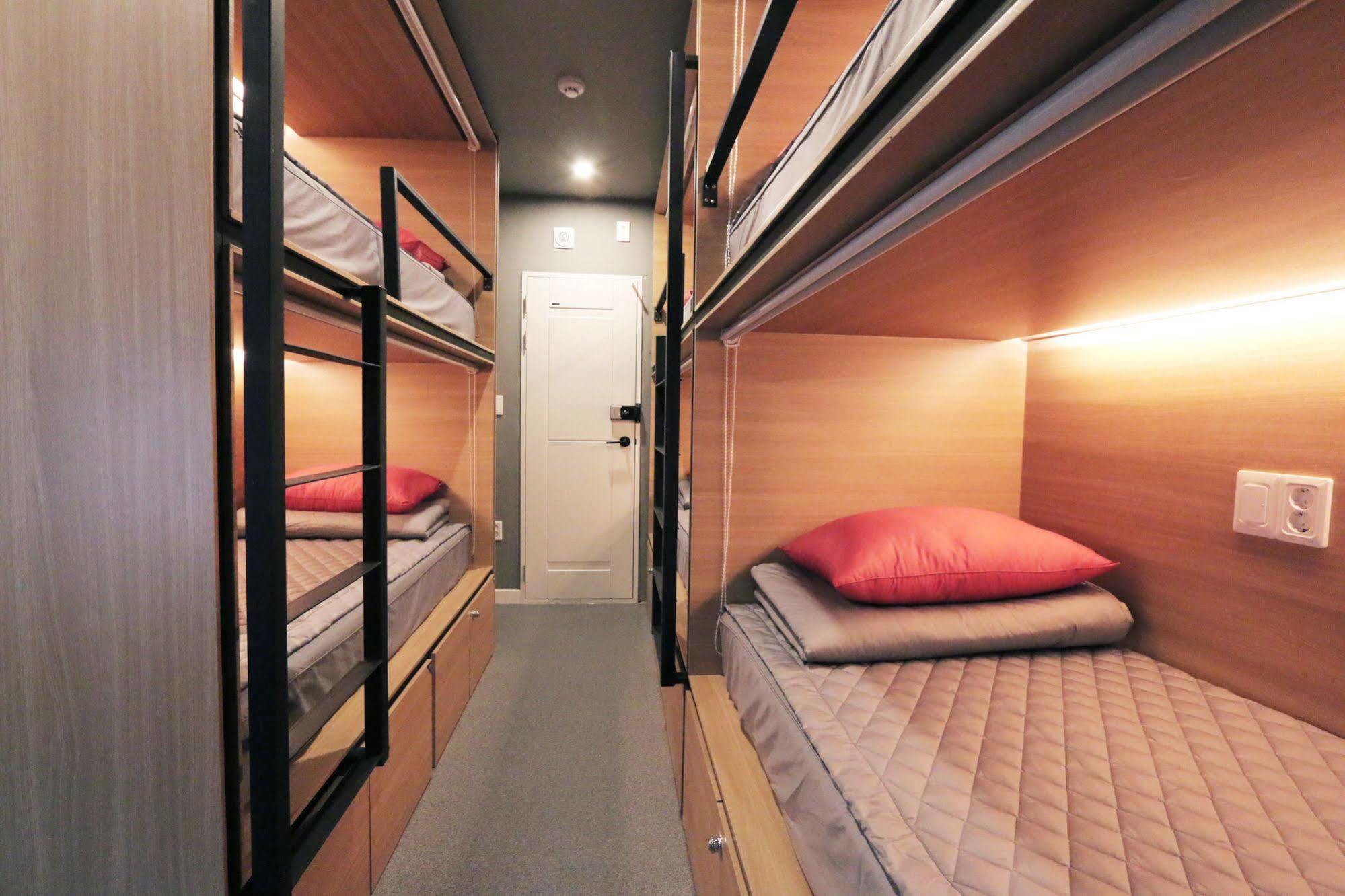 Blueboat Hostel Чонджу Екстериор снимка