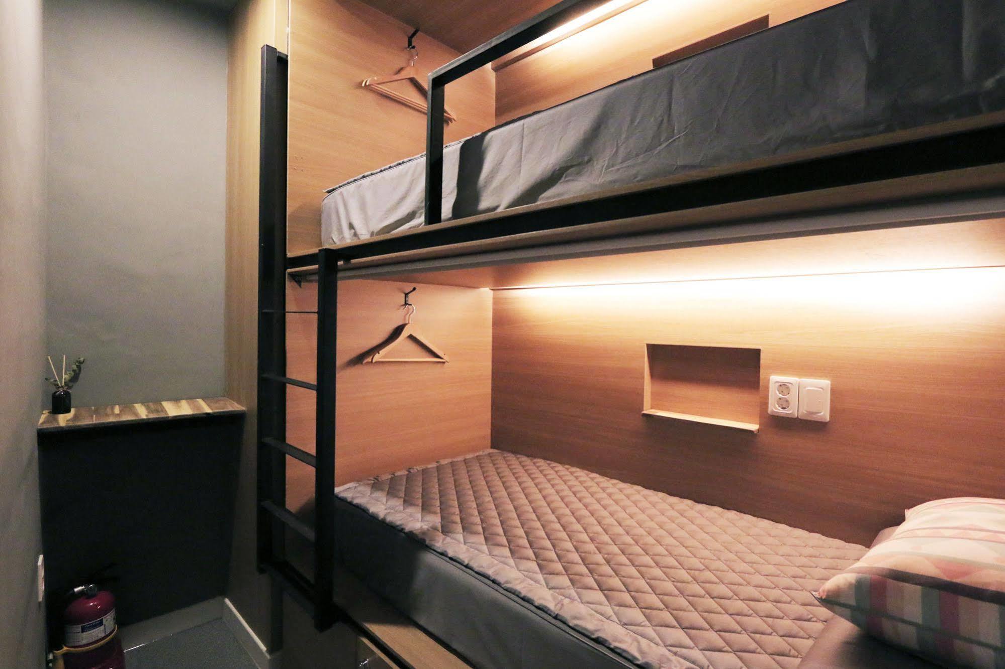Blueboat Hostel Чонджу Екстериор снимка