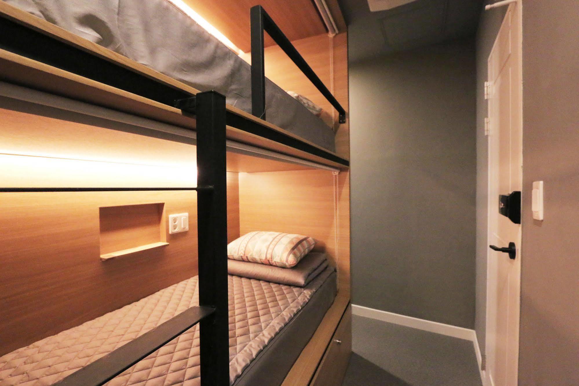 Blueboat Hostel Чонджу Екстериор снимка