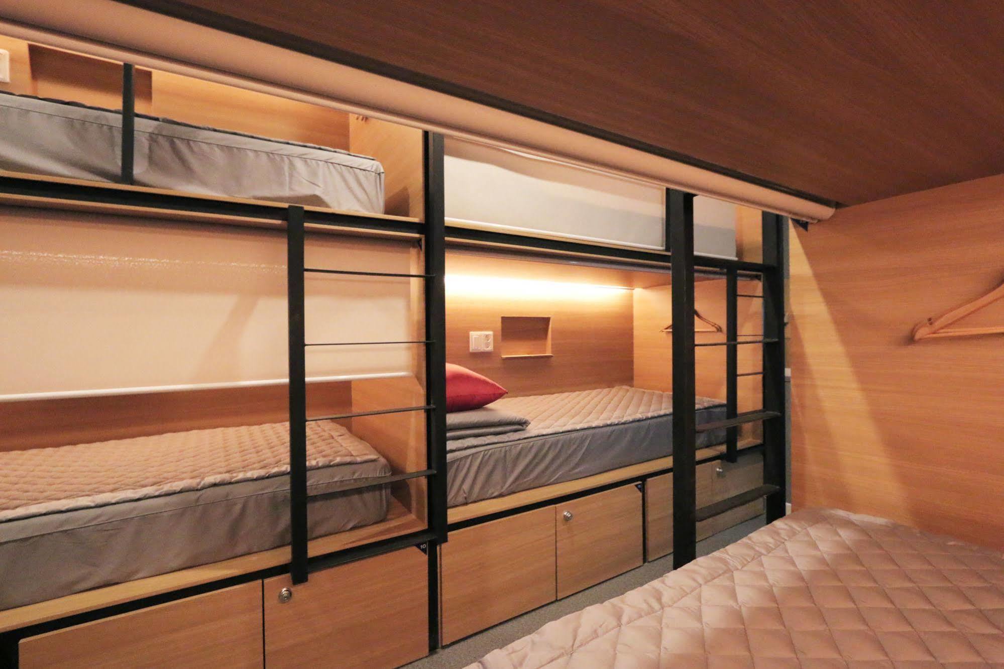 Blueboat Hostel Чонджу Екстериор снимка